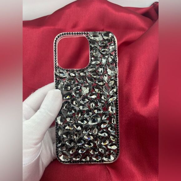 Glamorous Black Crystal Case for iPhone 16 Pro Max - Picture 4 of 7